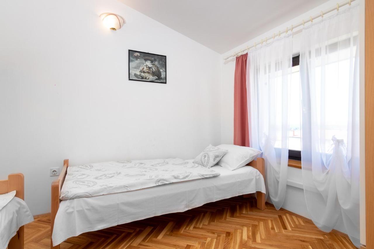 Villa Paradiso Punat Bagian luar foto